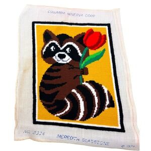 Vintage Columbia Minerva Raccoon Tulip Needlepoint Meredith Gladstone 1974 2334